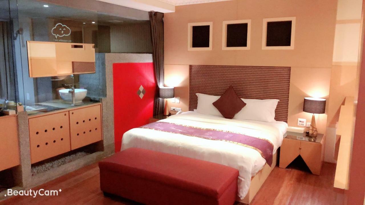 צ'יאיי סיטי Jungle City Motel מראה חיצוני תמונה
